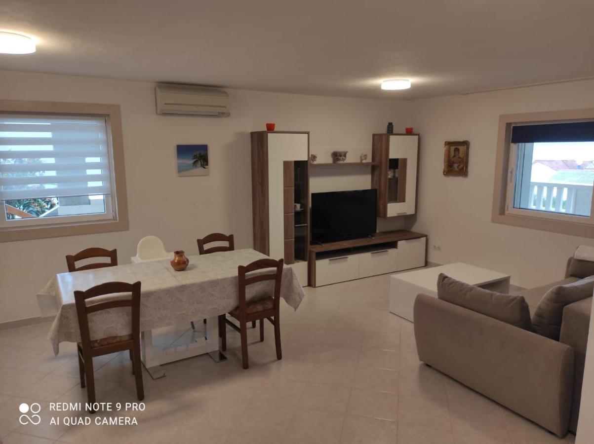 Apartments Marko Sutivan Insel Brac Εξωτερικό φωτογραφία
