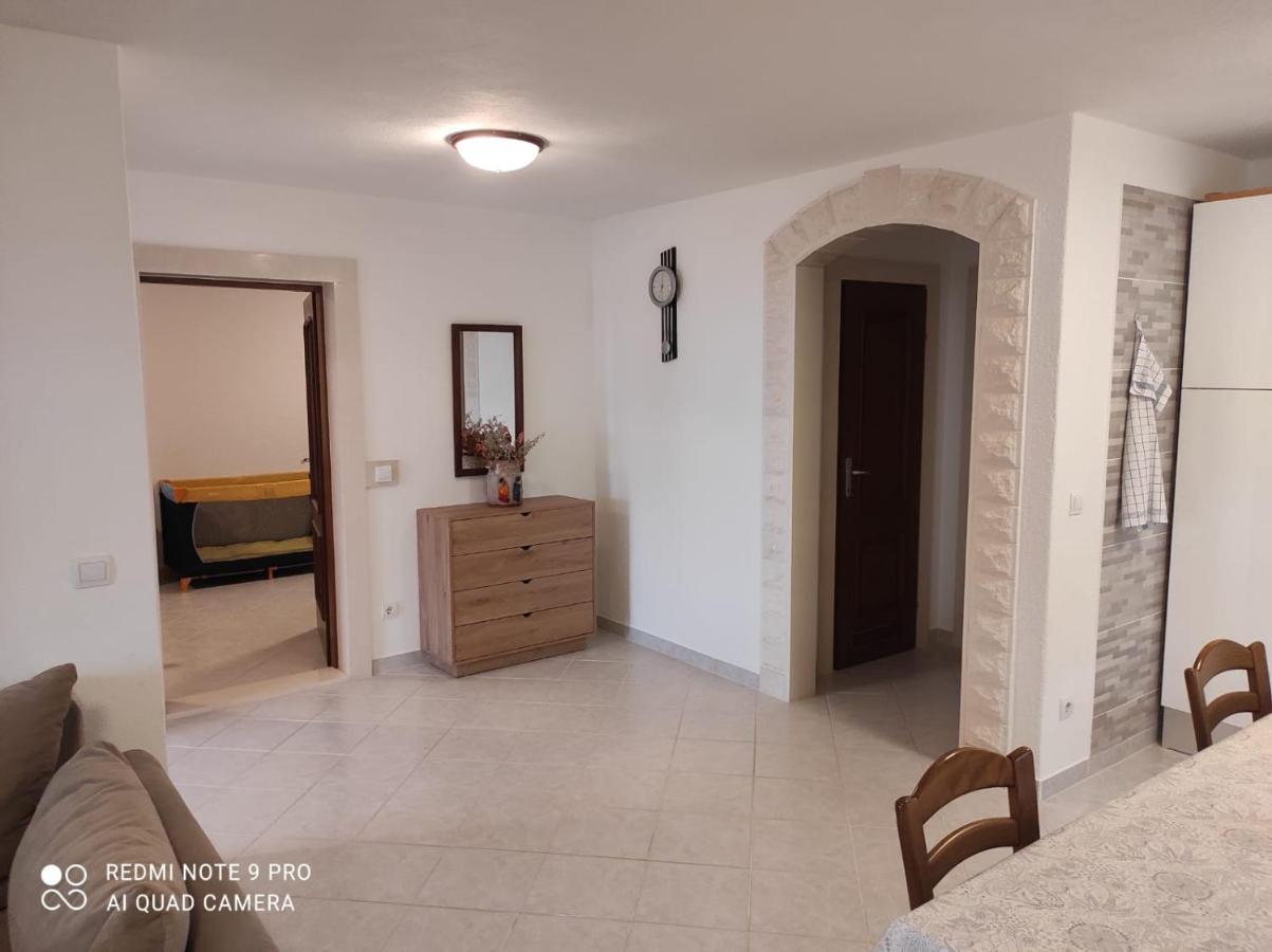 Apartments Marko Sutivan Insel Brac Εξωτερικό φωτογραφία