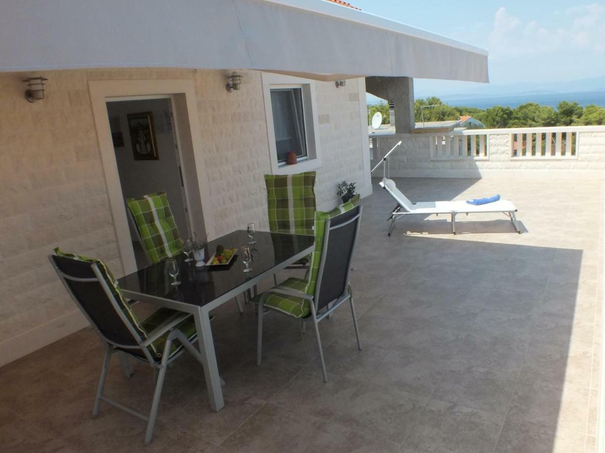 Apartments Marko Sutivan Insel Brac Εξωτερικό φωτογραφία