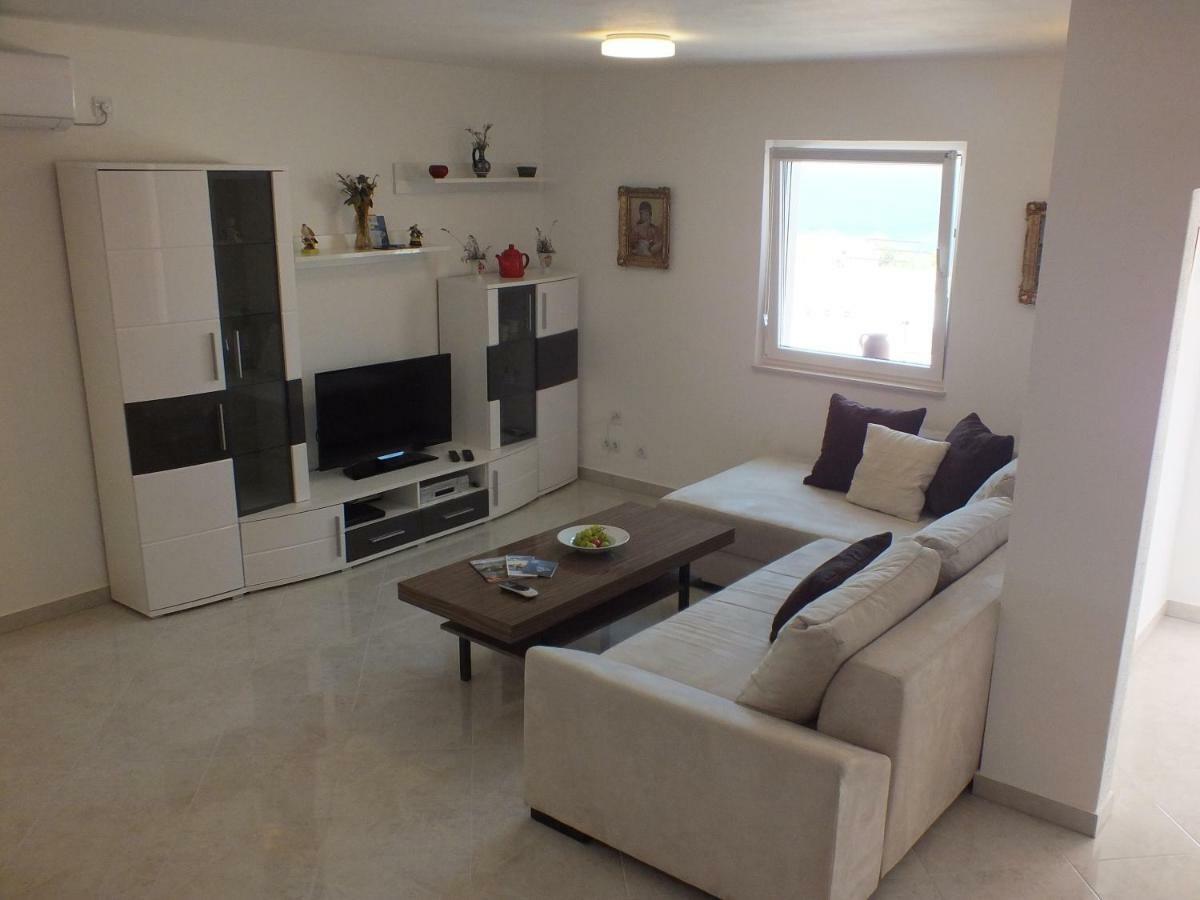 Apartments Marko Sutivan Insel Brac Εξωτερικό φωτογραφία