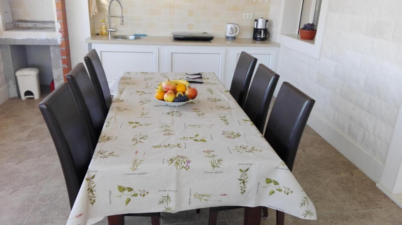 Apartments Marko Sutivan Insel Brac Εξωτερικό φωτογραφία