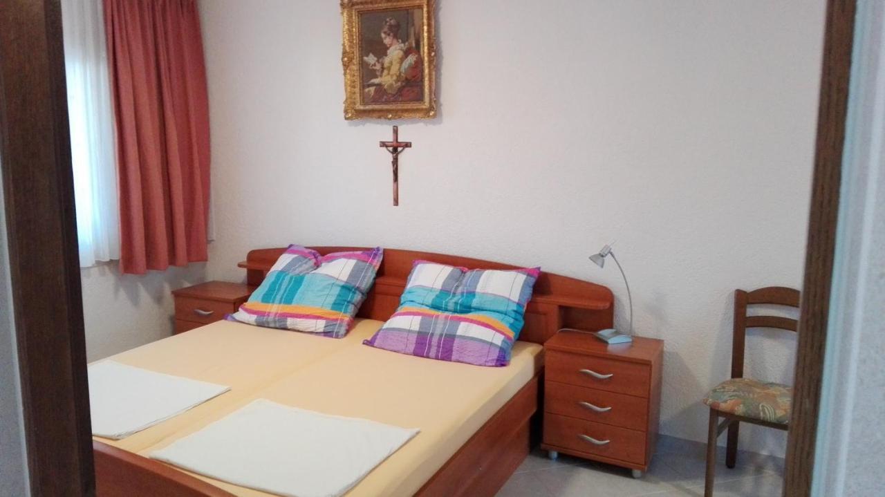 Apartments Marko Sutivan Insel Brac Εξωτερικό φωτογραφία